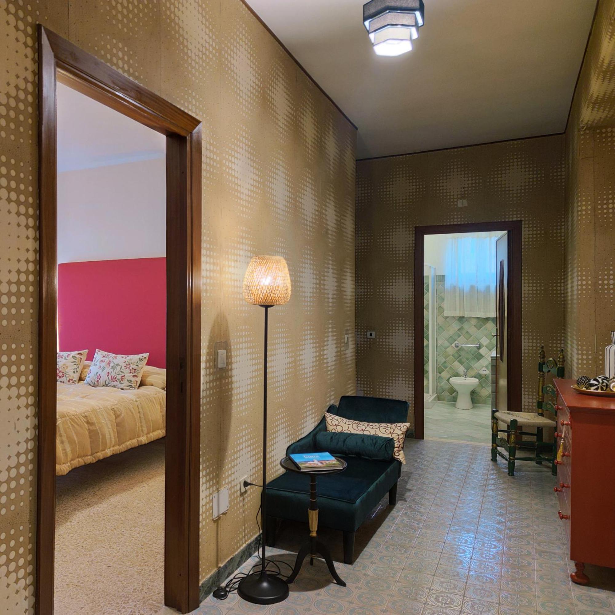 Mama Babylon Hotel Olbia Buitenkant foto